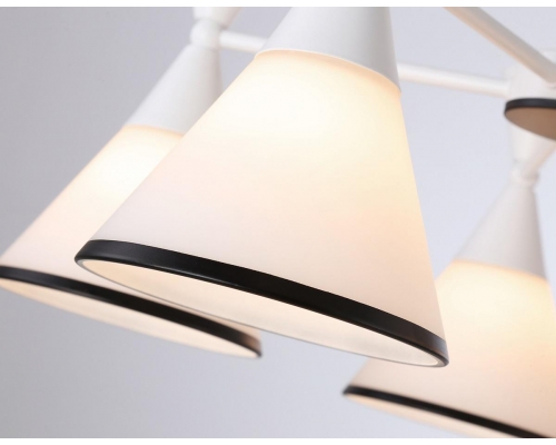 Потолочная люстра Ambrella light Traditional Modern TR3165